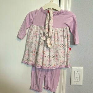 Magnetic me pink Aztec set with matching bow